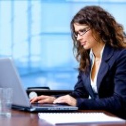 Orvosi Call Center munkák otthonról