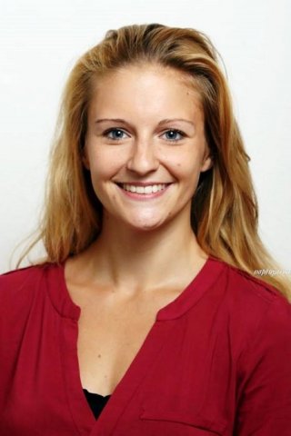 Varga Dóra